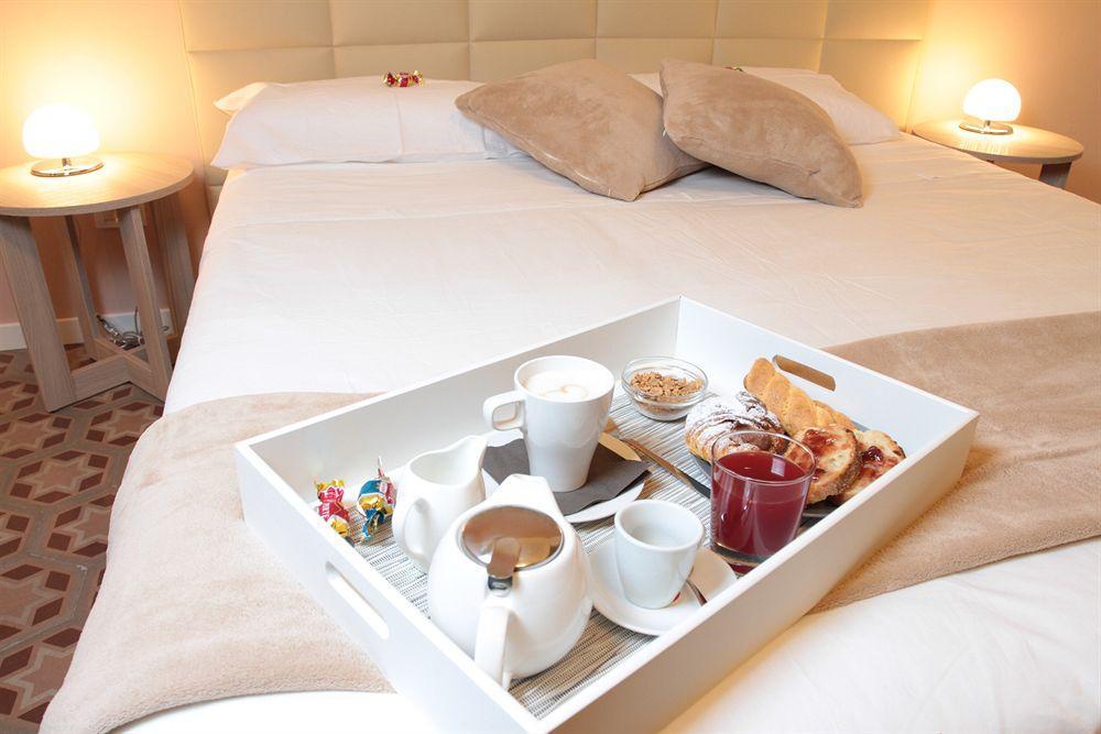 B&B Felice Палермо Екстериор снимка