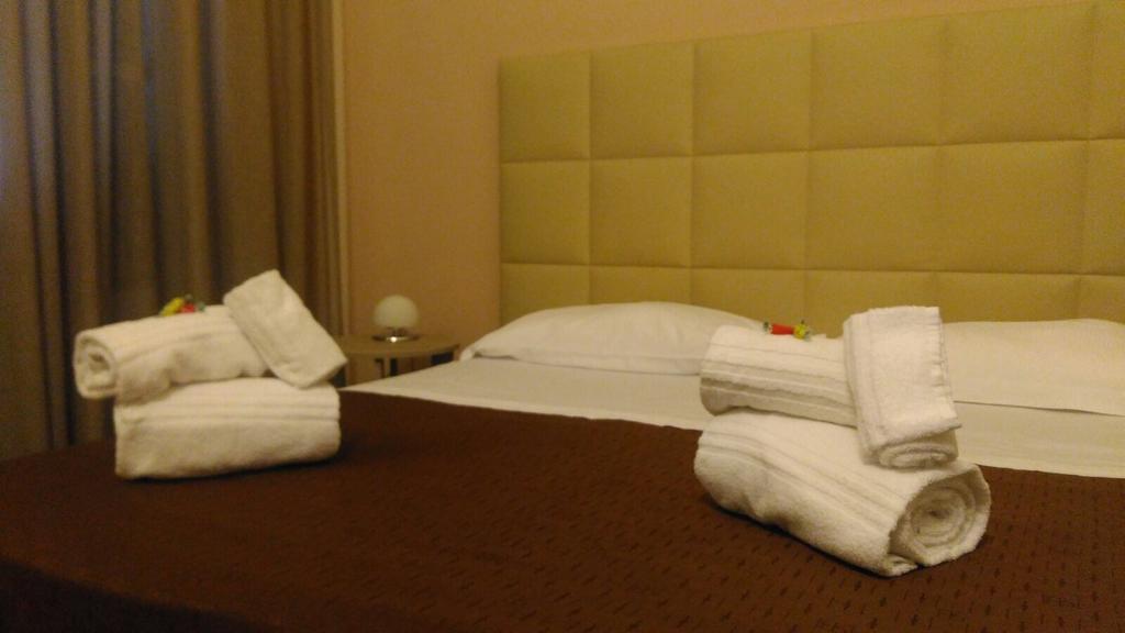 B&B Felice Палермо Екстериор снимка